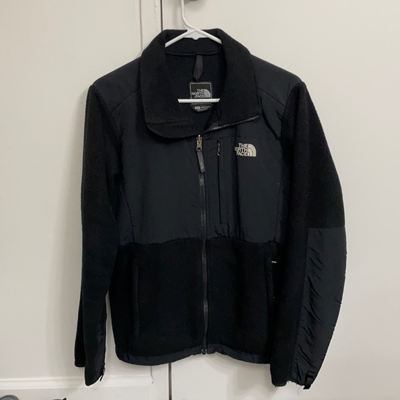 North Face Women’s Denali Jacket in Fleece - Picture 2 of 9